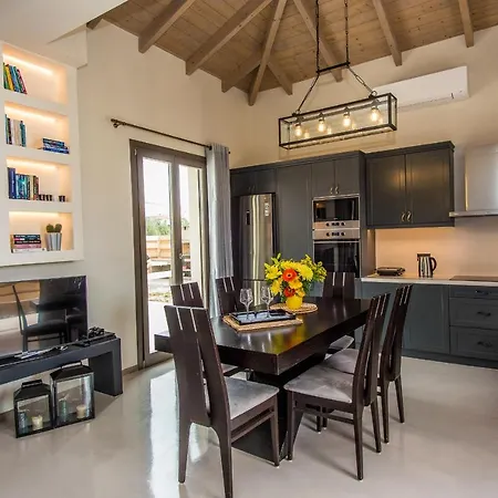 Luxury Chrisi ヴィラ *