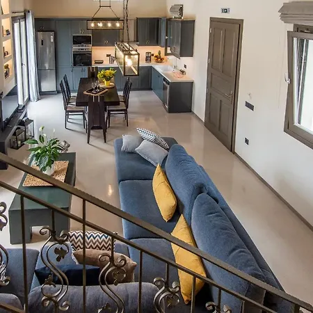 Luxury Chrisi ヴィラ *