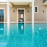 Luxury Chrisi Svoronata