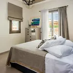 Vila Luxury Chrisi *