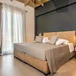 Luxury Chrisi